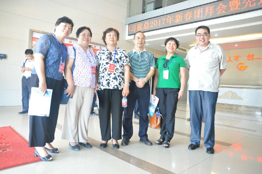 自治區(qū)政協(xié)委員、玉林市政協(xié)主席梁偉江一行到我司現(xiàn)場(chǎng)調(diào)研