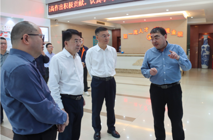 玉林市委常委、常務(wù)副市長韋慶強一行蒞臨廣西銀億調(diào)研